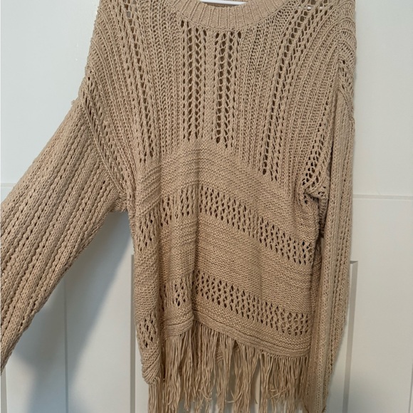 Crochet, fringe sweater - Picture 2 of 2